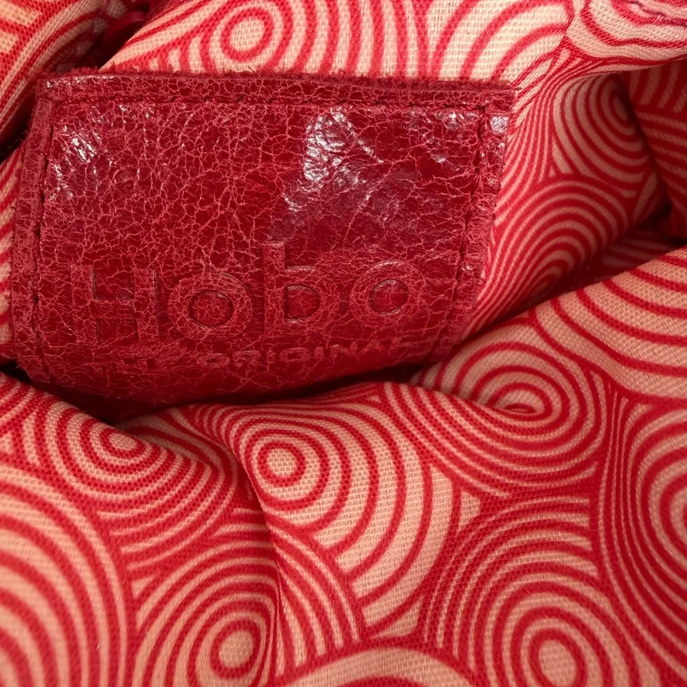 HOBO convertible zipper